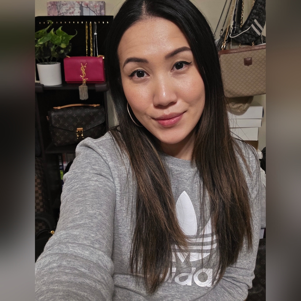 ๐ About Me ๐ - Picture 2 of 4